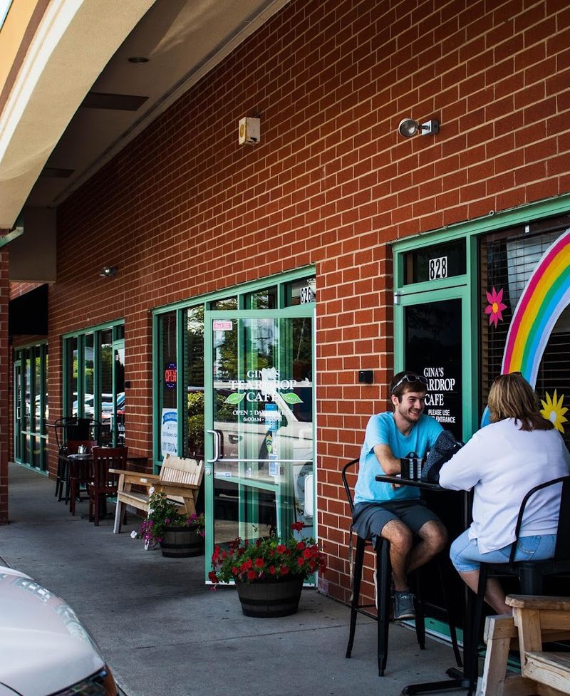 Gina's Teardrop Cafe — New Lenox, IL