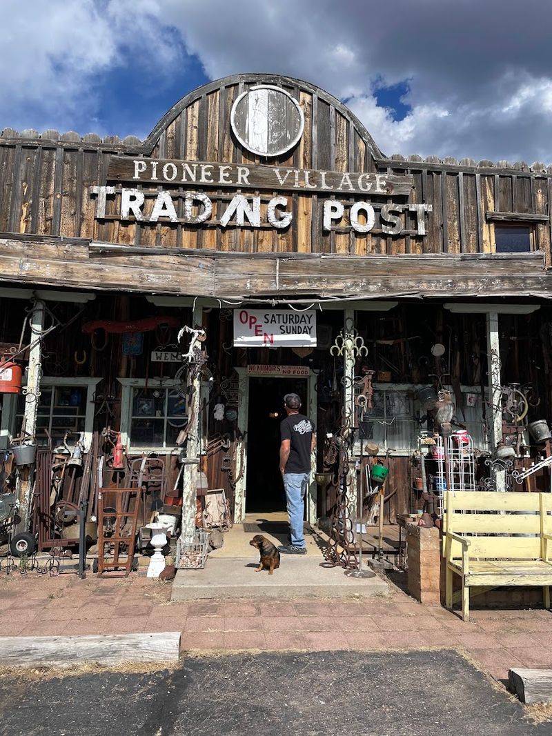 Pioneer Village Trading Post, Payson
