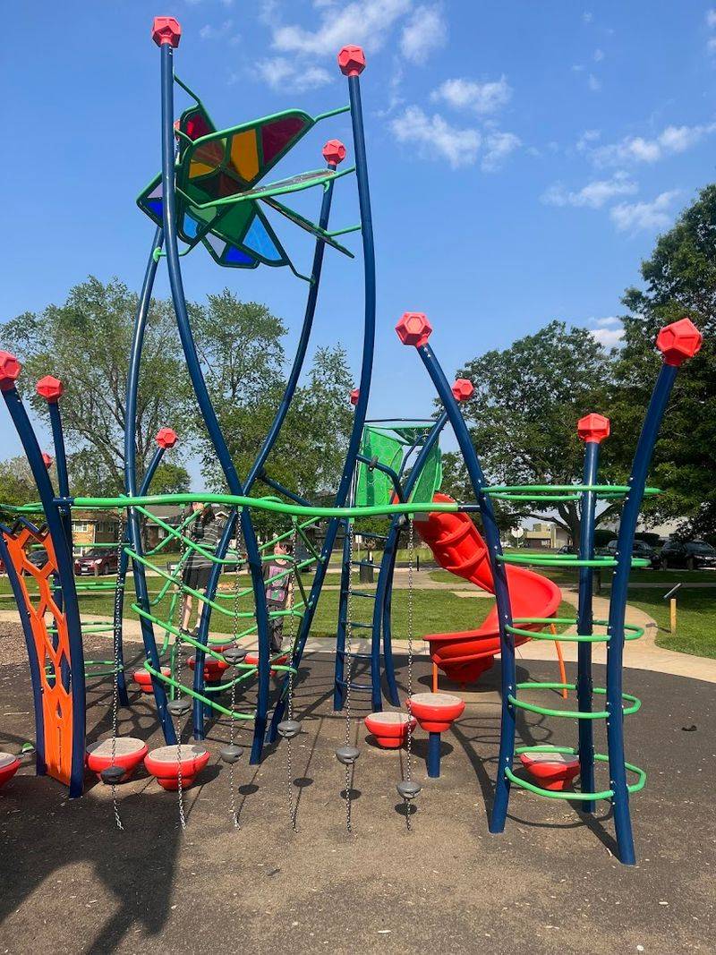 Hessel Park, Champaign