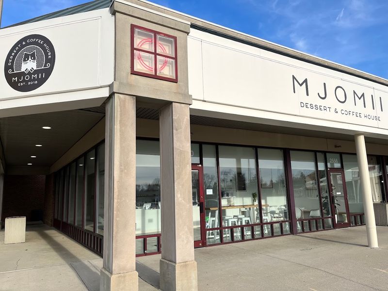 Mjomii Dessert and Coffee House, Columbus