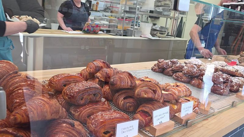 Dan the Baker, Columbus