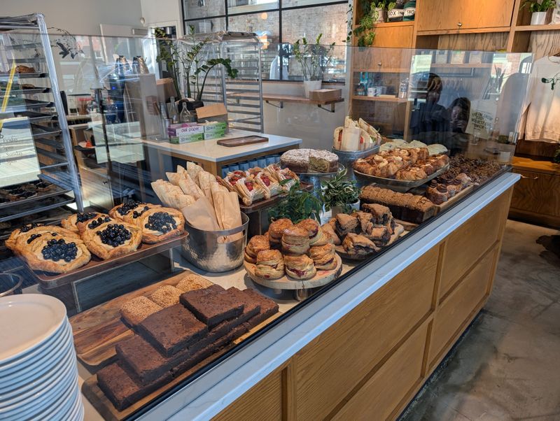 Fox in the Snow Cafe, Columbus