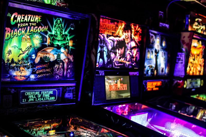 Cabinet Legends Lined Wall To Wall