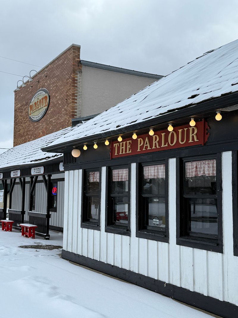 The Parlour, Jackson