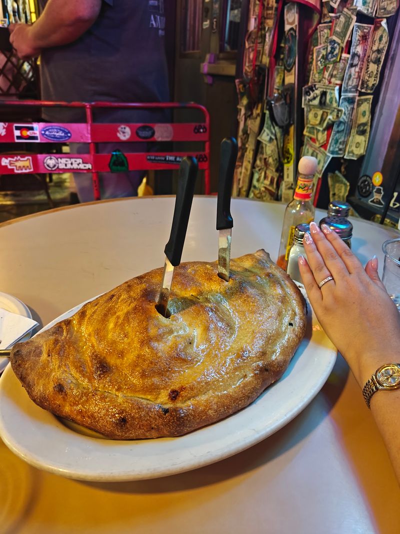 Pizza And Calzones That Earn Genuine Loyalty