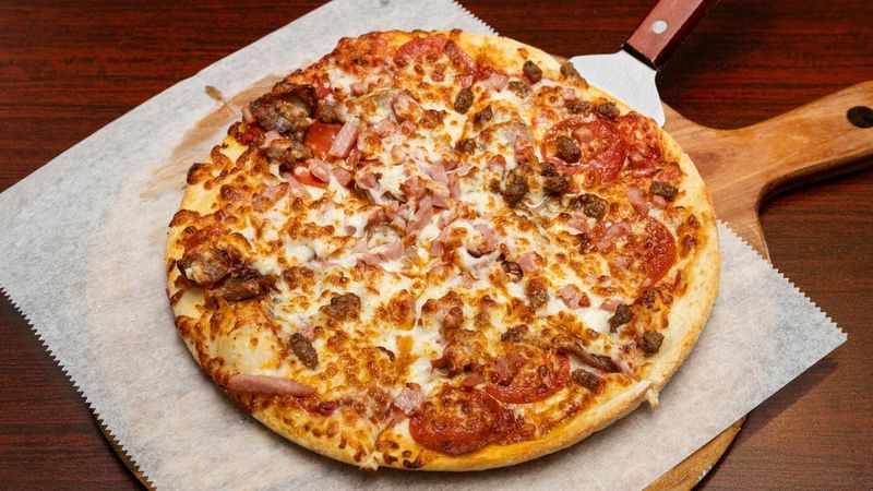 Pizza And Calzones With Serious Heft