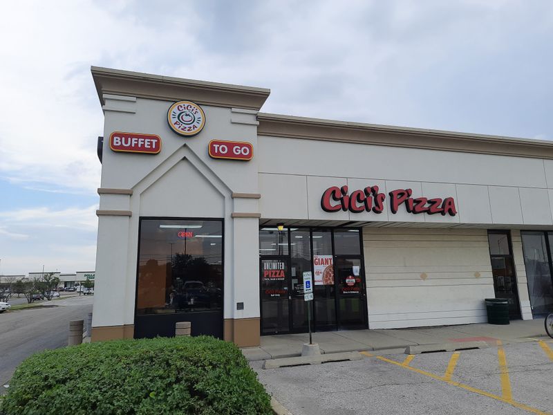 Cicis Pizza, Naperville