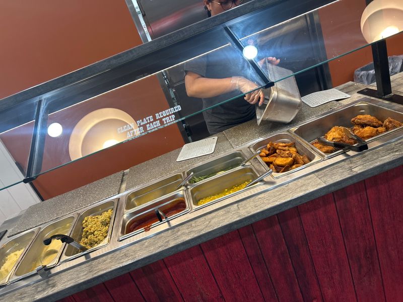 Service style and staff interaction