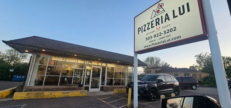 Pizzeria Lui Pizzeria Lui