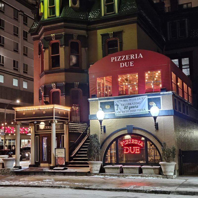 Pizzeria Due – River North, Chicago