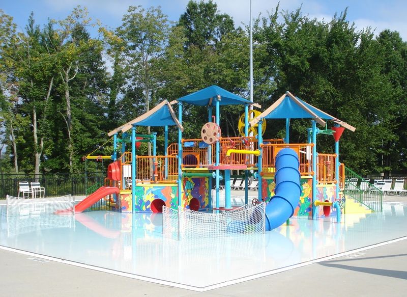 Plain Township Aquatic Center, New Albany
