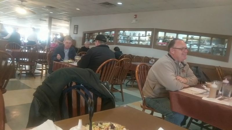 Plain Walls, Serious Food