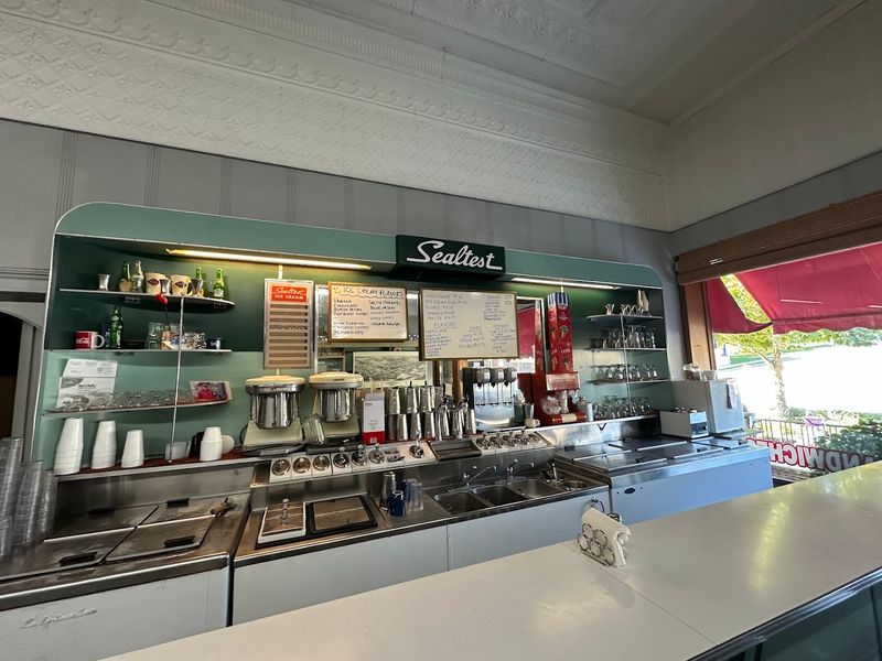 Lipka’s Soda Fountain, Montague