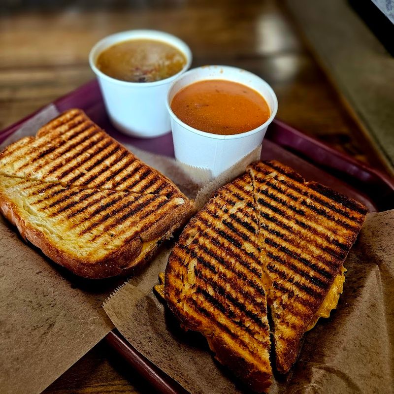 Final Verdict: The Soup Pot Is The Kind Of Find You Text People About