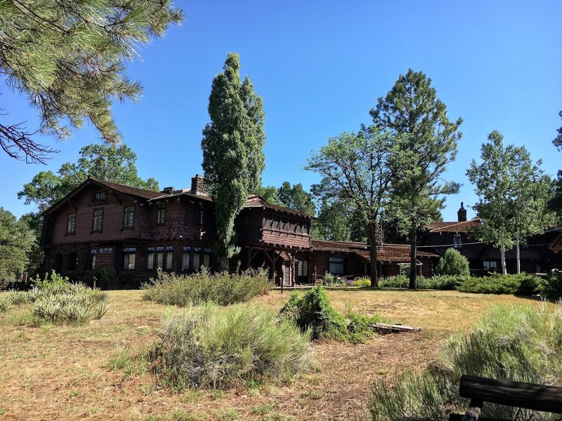 Souvenirs And Keepsakes That Keep The Memory Alive