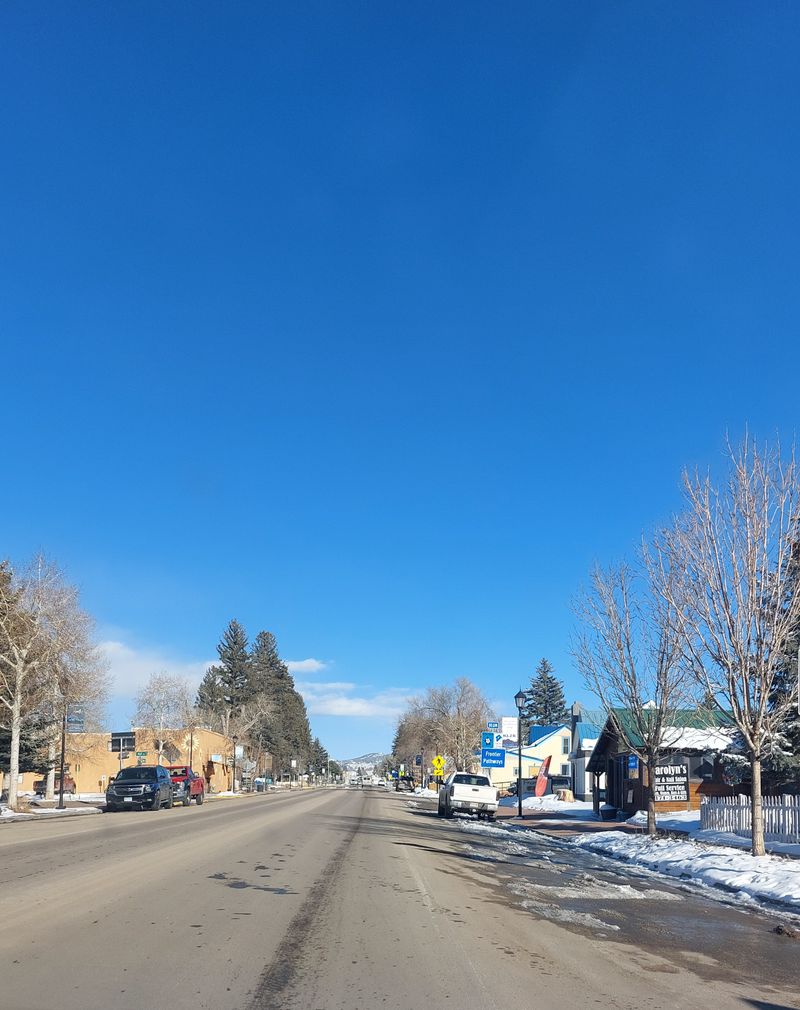 Arrival, Colorado Quiet