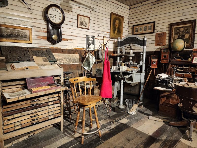 The Newspaper Print Shop