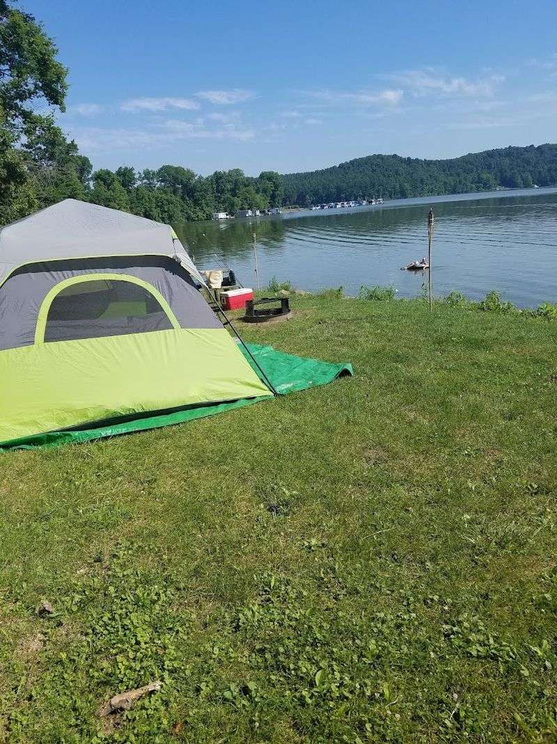 Clendening Marina and Campground, Freeport, OH