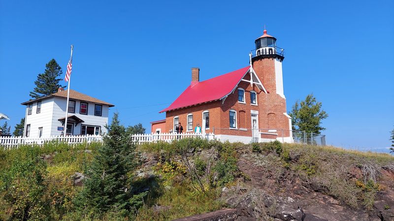 Eagle Harbor Lighthouse (Eagle Harbor)