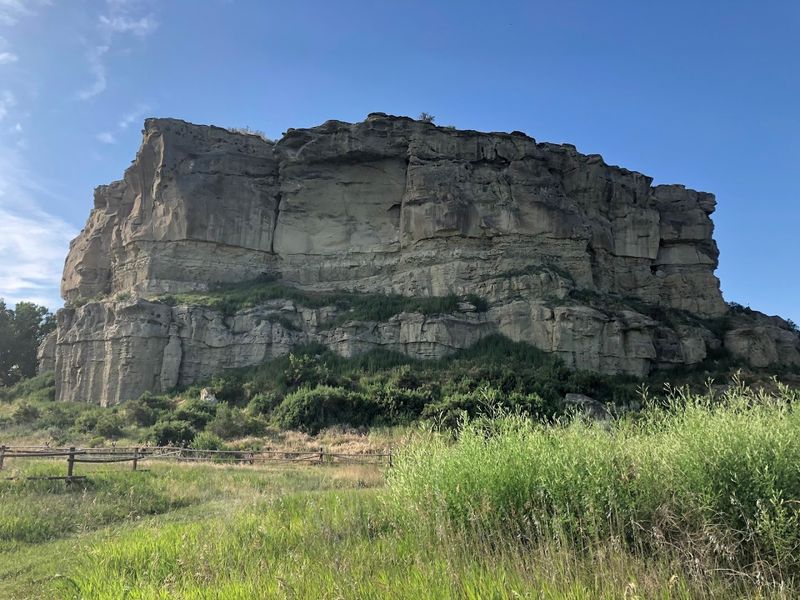 Pompeys Pillar National Monument