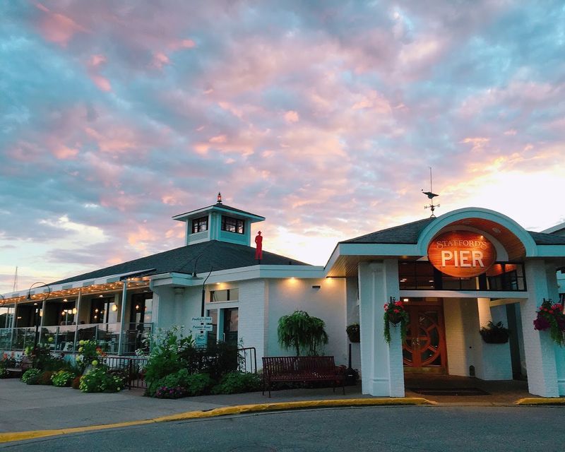 Pier Restaurant, Harbor Springs