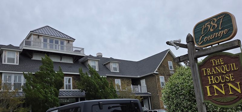 1587 Restaurant & Lounge