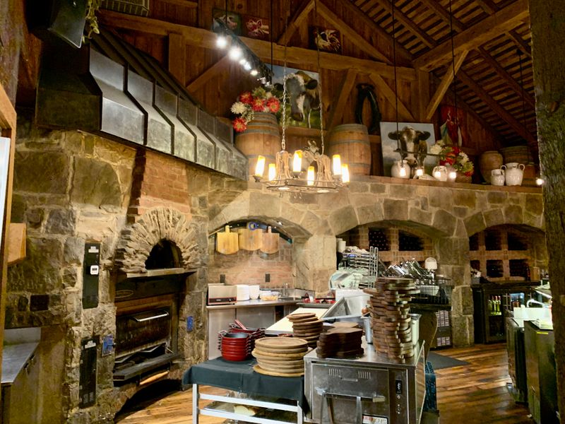 The Bistro at Gervasi Vineyard – Canton