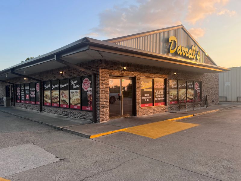 Darrell’s Famous Poboys