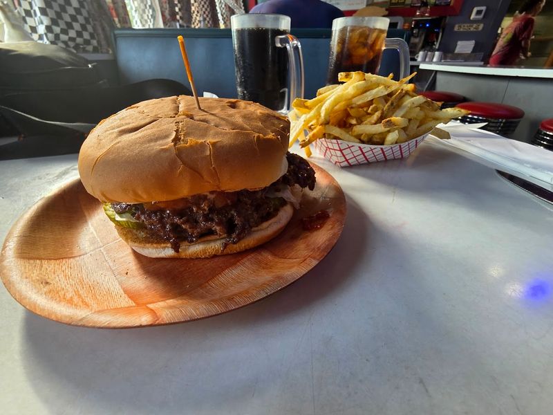 Porky's Drive In, Mansfield