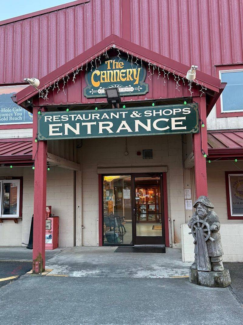 Port Hole Café & Tap House