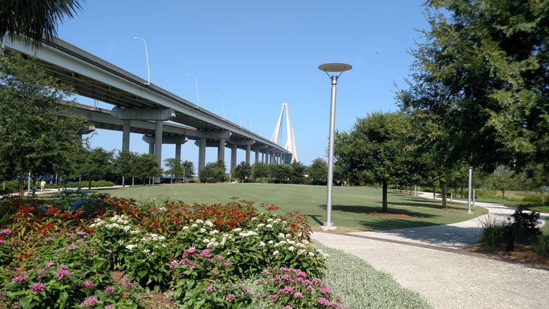 Waterfront Park – Mount Pleasant (Old Village), SC