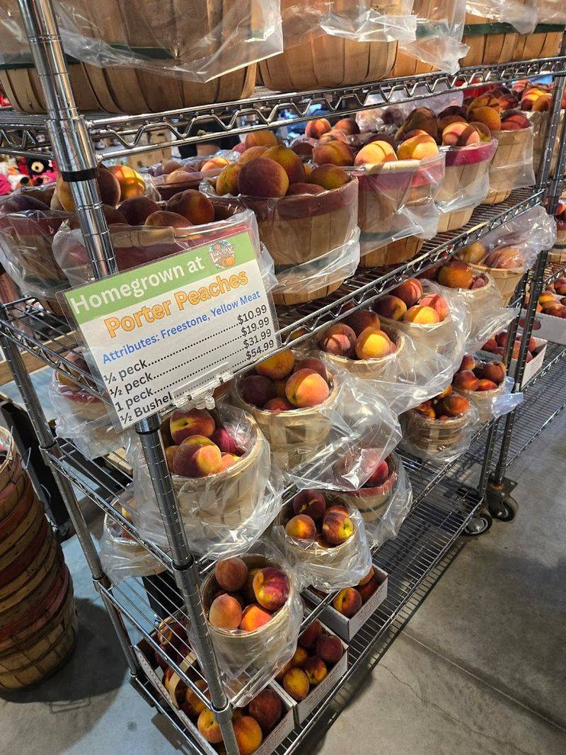 Porter Peach Hand Pies Worth Pulling Over For