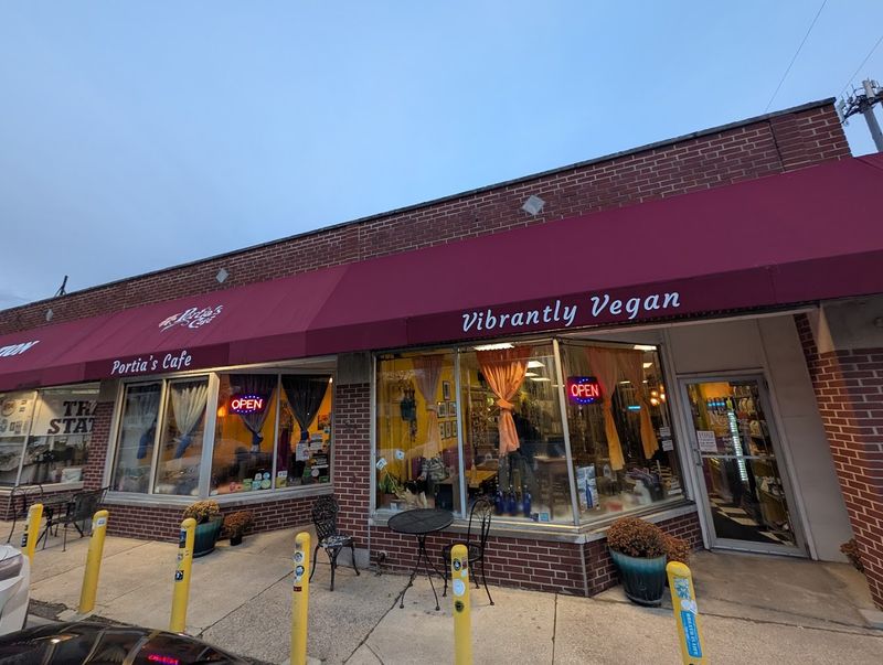 Portia's Cafe, Columbus