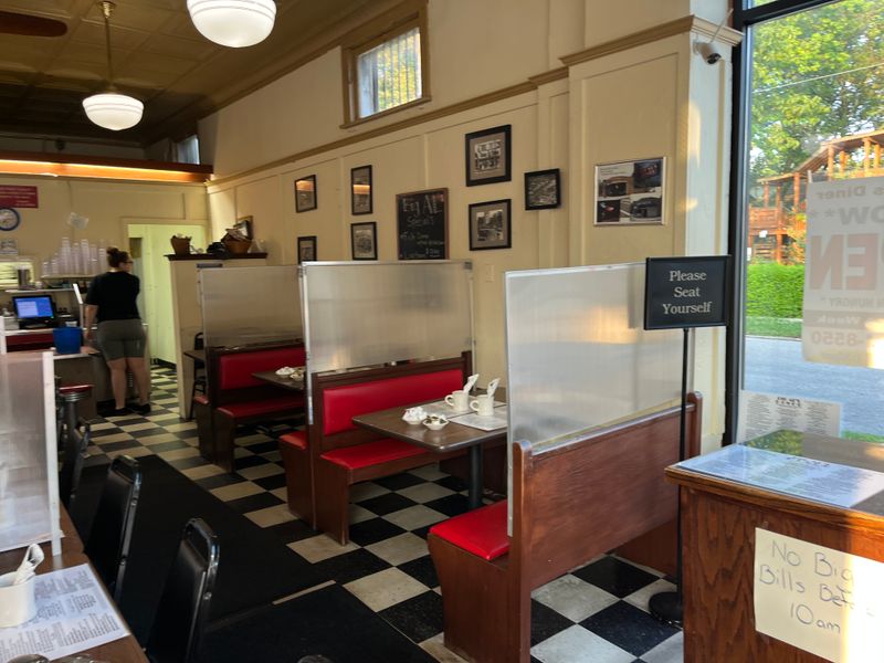 Service That Keeps Pace With The Crowds