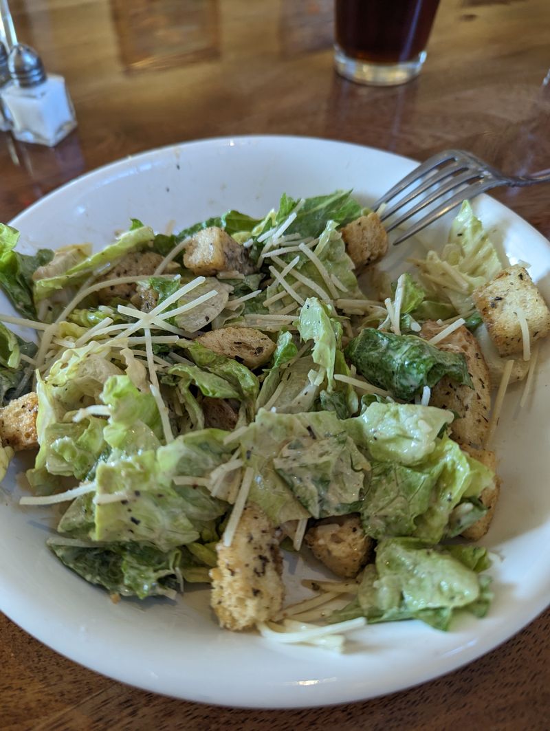 Seasonal Touches That Keep Things Fresh