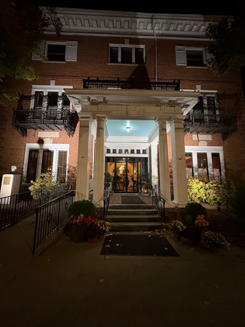 Posh At The Scranton Club, Scranton