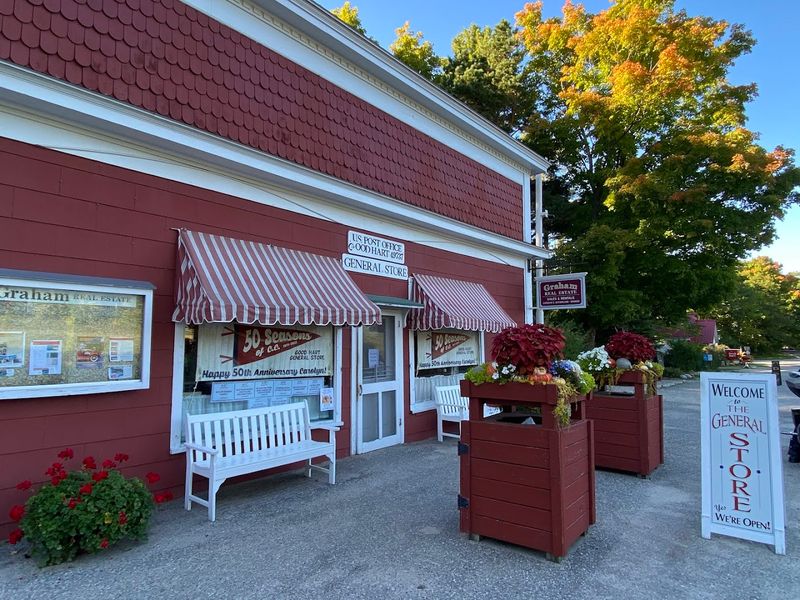 Picnic Nook And Garden