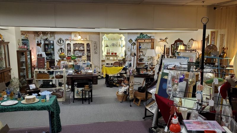 Pottery City Galleries, East Liverpool
