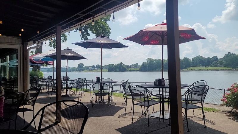 Why Boathouse BBQ Belongs On Every Midwest Food List