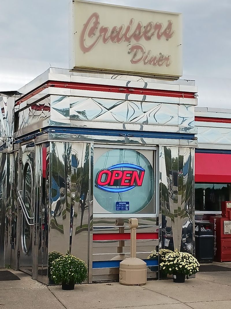 Why This Little Ohio Diner Keeps Drawing People Back