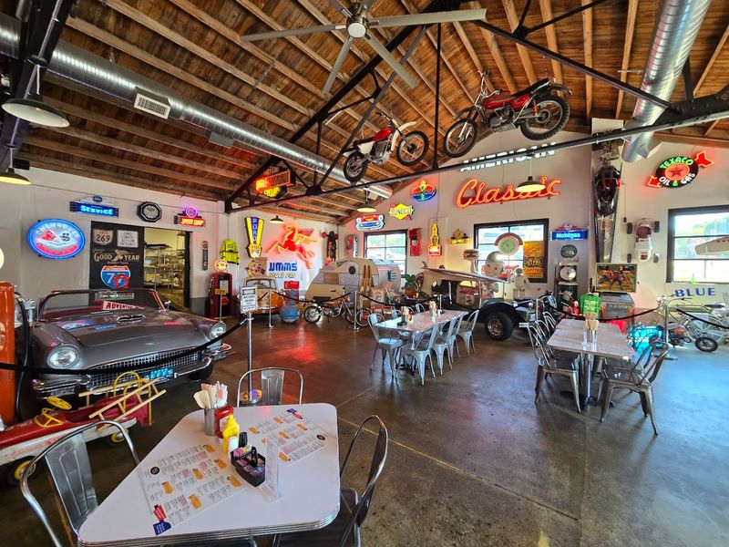 Why This Ohio Diner Keeps Drawing People Back