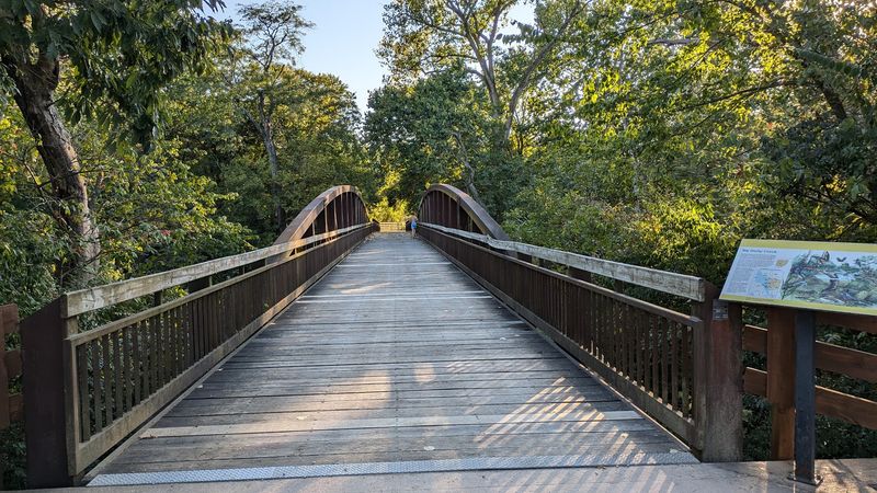 Prairie Oaks Metro Park, West Jefferson Prairie Oaks Metro Park, West Jefferson
