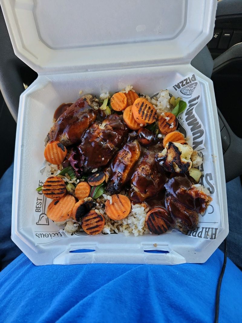 Uptown Grill & Beatz