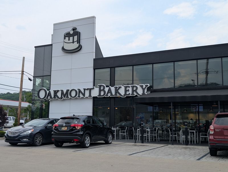 Oakmont Bakery — Oakmont, PA