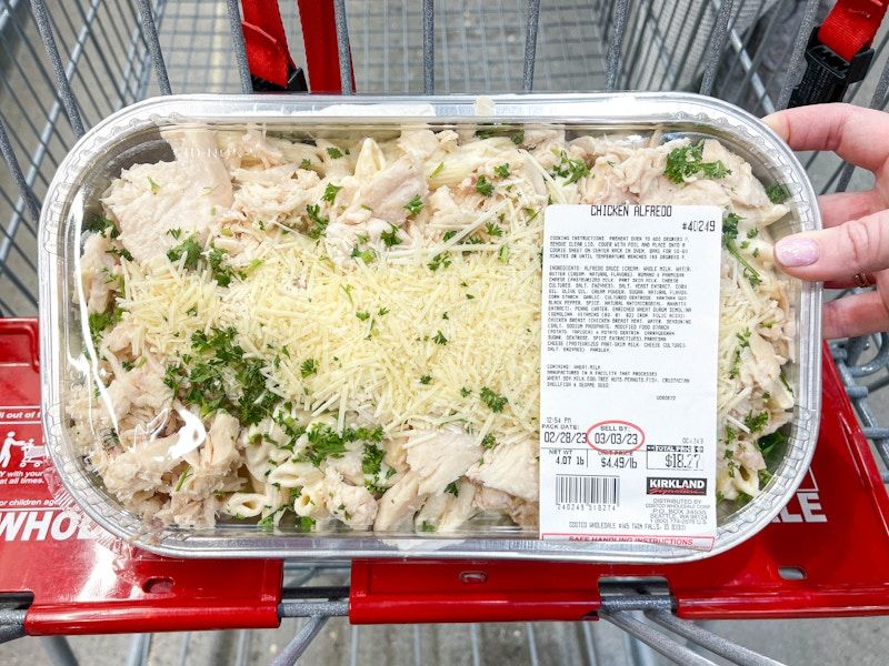 Chicken Alfredo: Creamy Comfort Classic