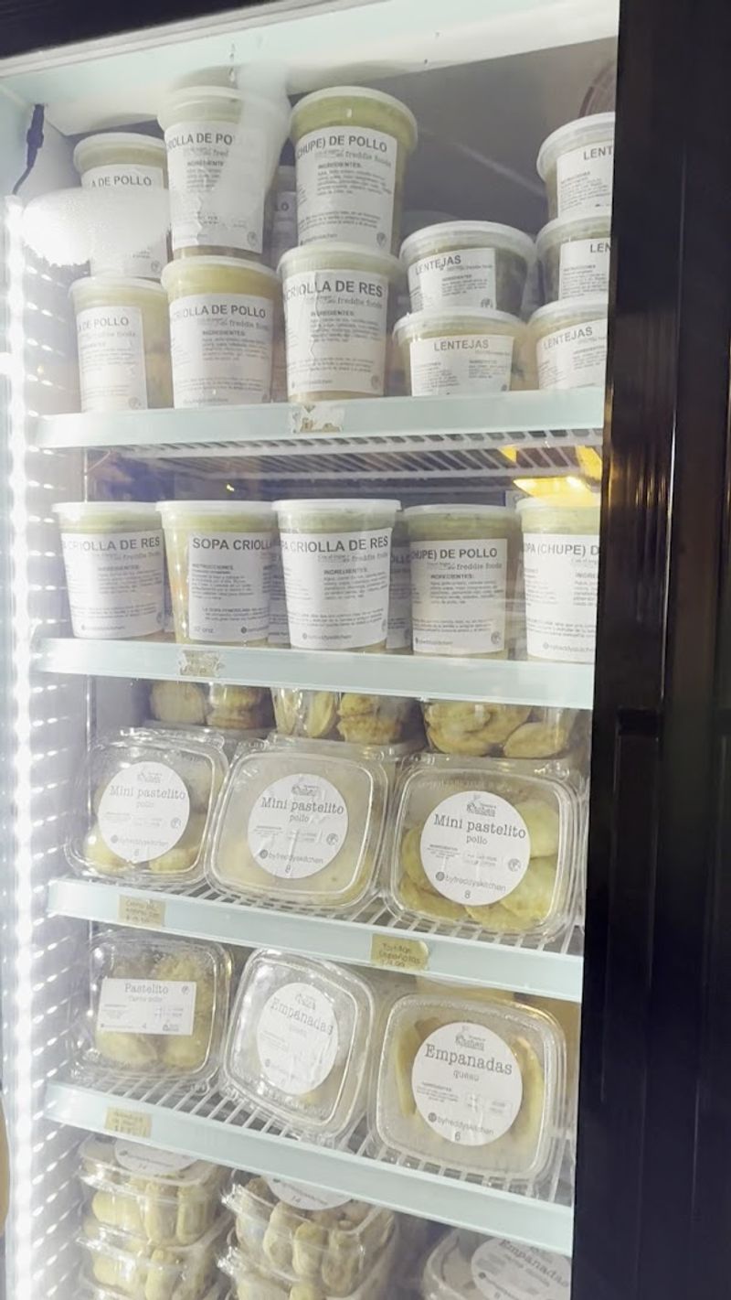 Prepared foods and grocery shelves that extend the visit Prepared foods and grocery shelves that extend the visit