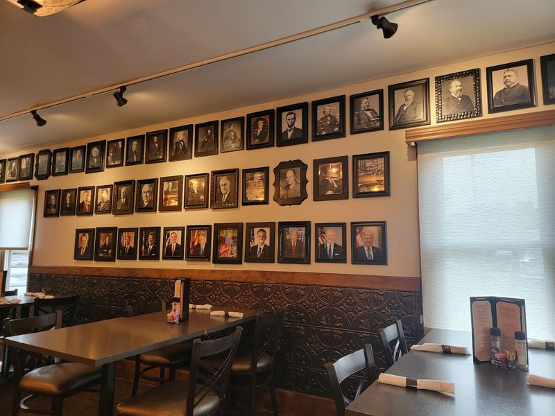 Presidential Decor That Actually Makes You Look Up