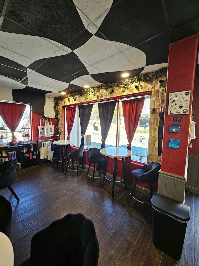 The Black Rabbit Bookbar, Clermont