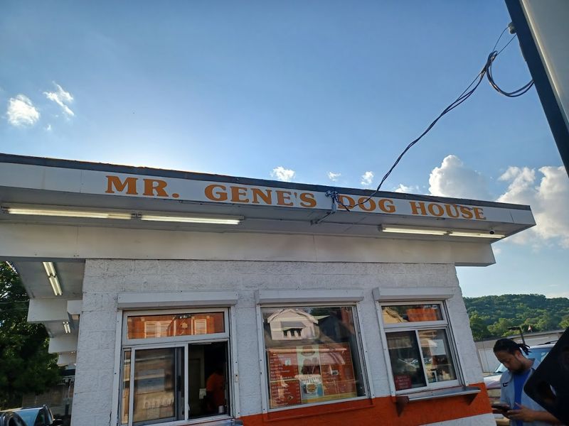 Mr. Gene's Dog House, Cincinnati