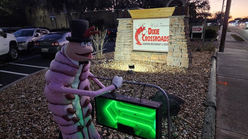 Four Decades Of History That Make Dixie Crossroads An Institution